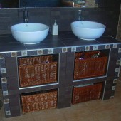 Modern Waschbecken gebaut